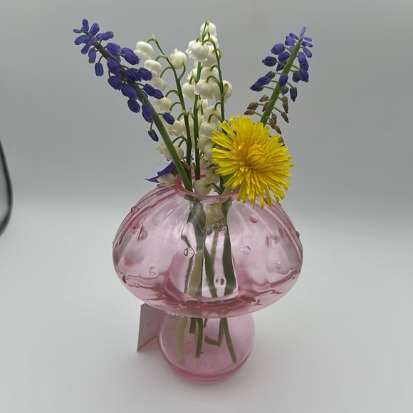 Pink Glass Mushroom Vase/Accent Piece - Picture 3 of 6